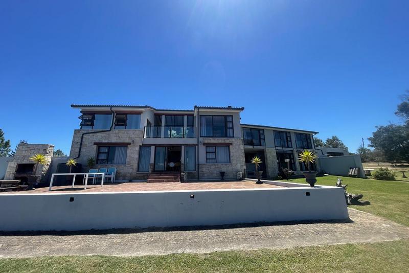 8 Bedroom Property for Sale in Grootbrakhoogte Western Cape